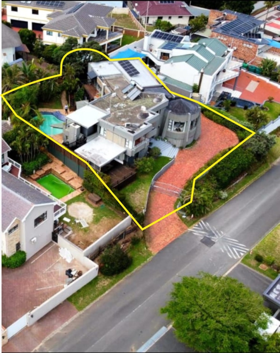 5 Bedroom Property for Sale in Beacon Bay Eastern Cape
